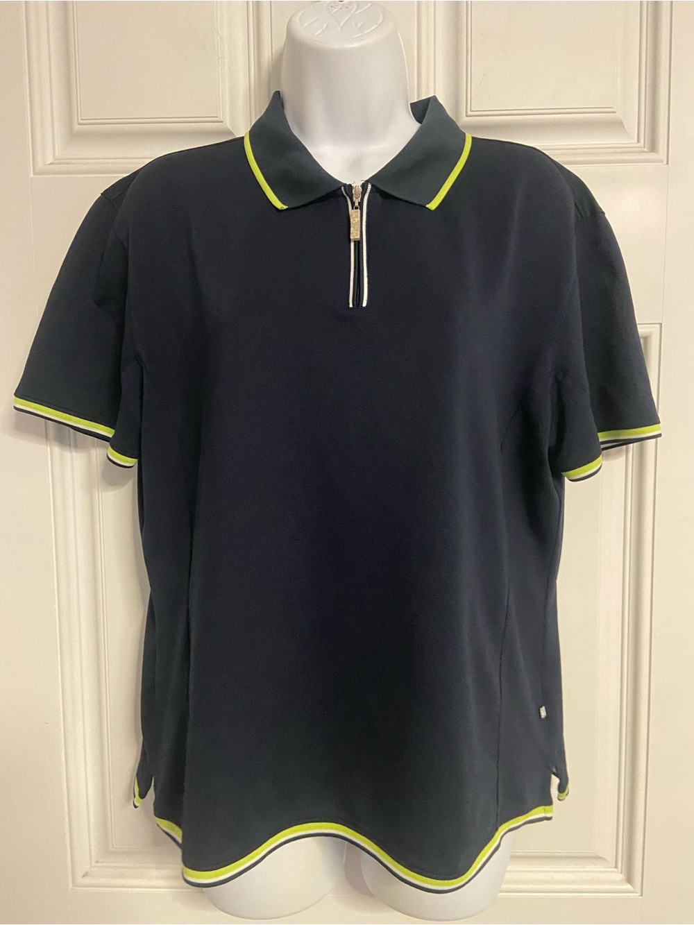 T42- CALLAWAY Neon Green Striped Quarter Zip Navy Golf Shirt